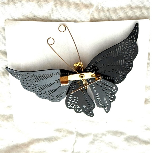 Vintage Black Butterfly Pin, brooch - Picture 3 of 3